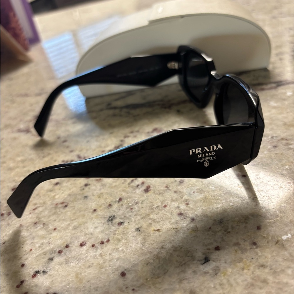 Prada PR 17WS Sunglasses w/ Prada Case